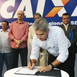 Déda assina contratos de R$ 173 mi para o programa Minha Casa