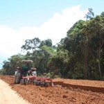Governo inicia pavimentação da rodovia que liga a BR101 a Capela - Claudete Santos