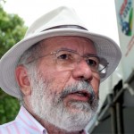 Secretário diz que escola profissionalizante vai facilitar acesso dos jovens ao mercado de trabalho  - Fotos: Ascom/Seed
