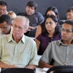 Secretária de Saúde reúne empreiteiros para agilizar obras de hospitais -