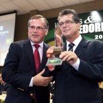Secretário prestigia a entrega do prêmio ‘Líderes e Vencedores’ - Fotos: Alejandro Zambrana/Sedetec