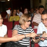 Educação entrega certificado a alunos do curso de Massagem Sueca - Luzia do Nascimento