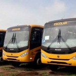 Secretário assina convênio para doação de ônibus escolares -