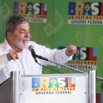 Déda e Edvaldo entregam 522 unidades habitacionais no bairro 17 de Março -