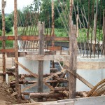 Governo constrói ponte que liga os municípios de Riachuelo e Malhador - A construção da ponte sobre o rio que liga os municípios de Riachuelo e Malhador /  Fotos: Ascom/DER