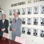 Transmissão do cargo de secretário teve continuidade na Seed - Fotos: Ascom/Seed