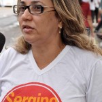 Saúde faz panfletagem contra dengue nos terminais de ônibus de Aracaju - Fotos: Márcio Garcez/SES