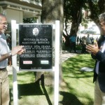 Governador Marcelo Déda inaugura Praça Almirante Barroso - O governador Marcelo Déda e o prefeito Edvaldo Nogueira descerram a placa de inauguração da praça / Fotos: Marcos Rodrigues/ASN