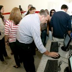 Governo entrega escola reformada e ampliada no bairro Coqueiral -