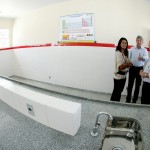 Governo entrega escola reformada e ampliada no bairro Coqueiral -
