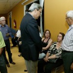 Governador comparece ao velório do exsenador Passos Porto -