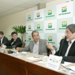 Déda destaca importância das novas descobertas de petróleo anunciadas pela Petrobras -