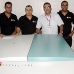 Técnicos iniciam montagem do equipamento gráfico CTP - Técnicos iniciam montagem do equipamento CTP / Fotos: Ascom/Segrase)