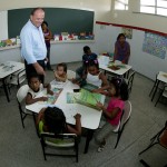 Vicegovernador inaugura reforma e ampliação da Escola Estadual Poeta José Sampaio  -