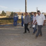 Belivaldo visita obras de drenagem e pavimentação na Caueira - O comerciante João Evangelista Carvalho