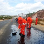 Obras de pavimentação têm andamento prejudicado por falta de ligantes asfálticos -