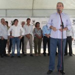 Alunos festejam reforma e ampliação do Colégio Estadual Poeta José Sampaio - A quadra de esportes também foi reformada