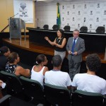Secretários recebem moradores de invasão em reunião no Palácio  -