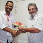 Segrase lança livro sobre a ditadura em Sergipe - O gerente editorial Antônio Bittencourt e o diretor industrial da Segrase