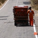 Seinfra revitaliza sinalização em rodovias do Litoral Sul - Foto: Elinaldo Souza/Seinfra