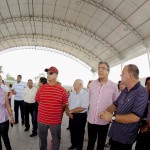 Governador inaugura reforma do ginásio de Campo do Brito -