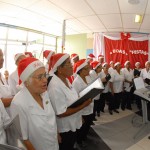 Centro de Oncologia inicia festividades natalinas no Huse - Danilo e a mãe Ana Mirna