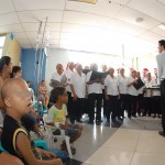 Centro de Oncologia inicia festividades natalinas no Huse - Danilo e a mãe Ana Mirna