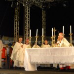 Déda participa da missa de encerramento do Congresso Eucarístico -