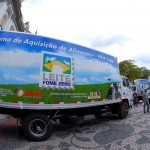 Déda entrega 13 caminhões para integrar Programa do Leite em SE -