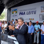 Déda entrega 13 caminhões para integrar Programa do Leite em SE -