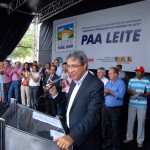 Déda entrega 13 caminhões para integrar Programa do Leite em SE -