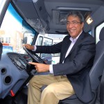 Déda entrega 13 caminhões para integrar Programa do Leite em SE -