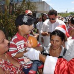 Centro de Oncologia celebra o Natal com a chegada do Papai Noel - O governador Marcelo Déda esteve presente / Fotos: Walber Faria/SES