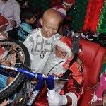 Centro de Oncologia celebra o Natal com a chegada do Papai Noel - O governador Marcelo Déda esteve presente / Fotos: Walber Faria/SES