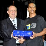 Colégio Atheneu é homenageado durante cerimônia de formatura do ILBJ - Fotos: Ascom/Seed