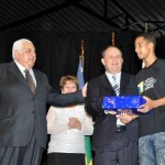 Colégio Atheneu é homenageado durante cerimônia de formatura do ILBJ - Fotos: Ascom/Seed