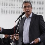 Governador Marcelo Déda entrega avião