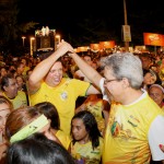 Governador Marcelo Déda prestigia última noite do PréCaju 2011 e recebe carinho popular -