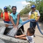 Governo do Estado presta assistência a mais cinco municípios em emergência - Operação pipa em Poço Verde / Fotos: Edinah Mary/Seides