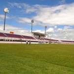 Obras de revitalização do Estádio Presidente Médici estão concluídas  - O zagueiro do Itabaiana Cristiano da Silva