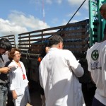 Vigilância Sanitária fiscaliza transporte de água mineral na BR101 - Fotos: Fabiana Costa/SES