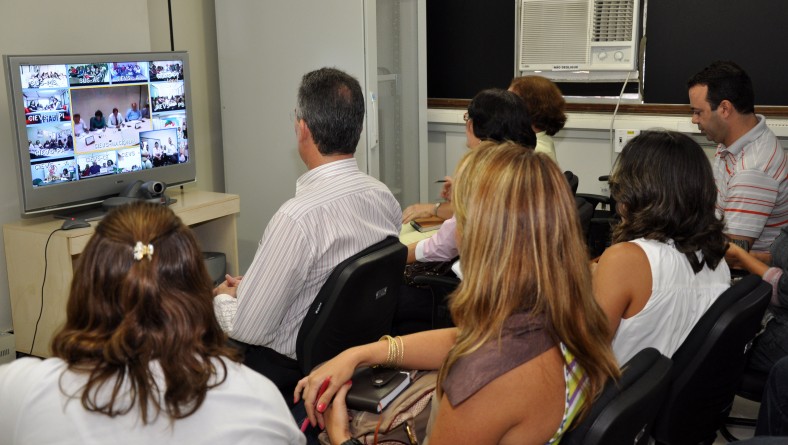 Secretário de Saúde e técnicos da SES participam de reunião virtual com MS