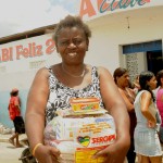 Vítimas da seca em Lourdes e Itabi recebem cestas básicas do Estado - Beneficiária Aparecida Santos