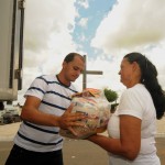 Vítimas da seca em Lourdes e Itabi recebem cestas básicas do Estado - Beneficiária Aparecida Santos