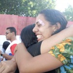 Governo investe R$ 20 mil em premiação para alunos aprovados - Governador Marcelo Déda entrega premiação a aluno aprovado em 2010 / Fotos: Ascom/Seed