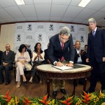 Governador Marcelo Déda empossa oficialmente sete novos secretários  - Foto: Marcos Rodrigues/ASN