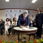 Governador Marcelo Déda empossa oficialmente sete novos secretários  - Foto: Marcos Rodrigues/ASN