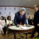 Governador Marcelo Déda empossa oficialmente sete novos secretários  - Foto: Marcos Rodrigues/ASN