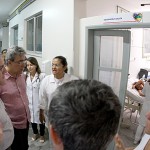 Déda e ministro visitam o Centro de Retaguarda em Epidemias -