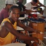 Oficinas de percussão e reciclagem começam a agitar o Verão Sergipe - Fotos: Fabiana Costa/Secult